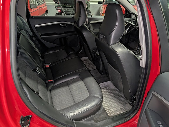 Volvo V70 9 of 11