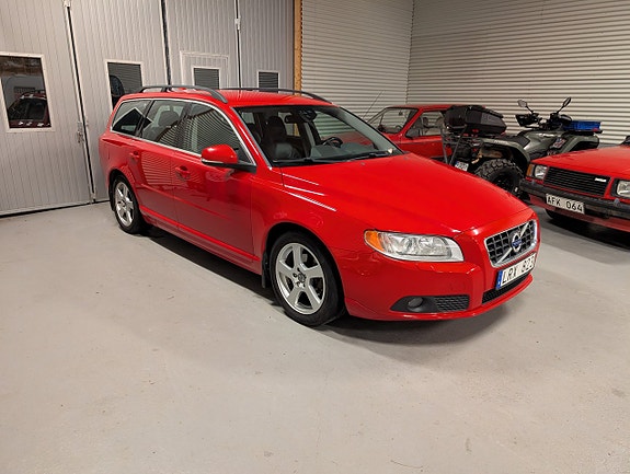 Volvo V70 4 of 11