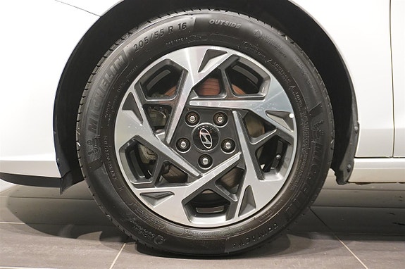 Hyundai i30 7 of 15