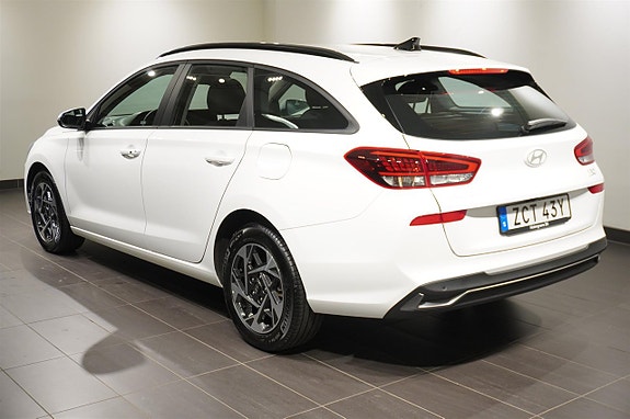 Hyundai i30 3 of 15