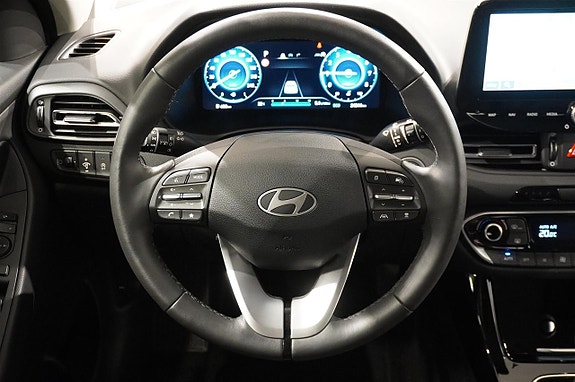 Hyundai i30 12 of 15