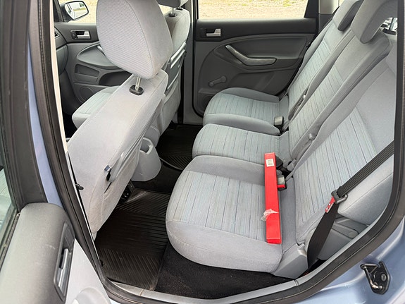 Ford C-Max 7 of 8