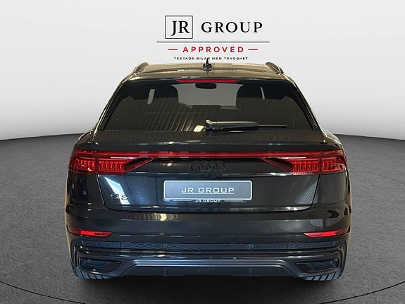 Audi Q8 5 of 14