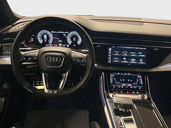 Audi Q8 10 of 14
