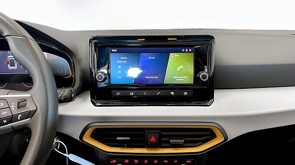 Seat Arona 8 of 11