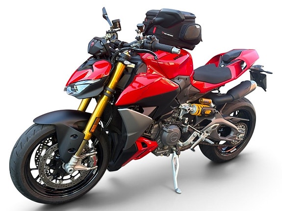 Ducati Streetfighter V2 S 3 of 6
