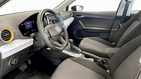Seat Arona 7 of 12