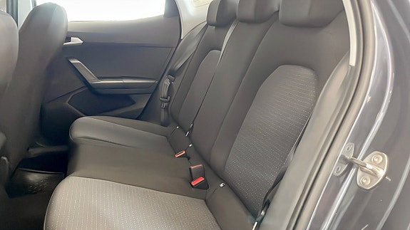 Seat Arona 11 of 12