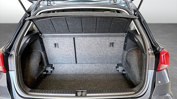 Seat Arona 12 of 12