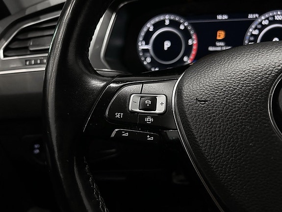 Volkswagen Tiguan Allspace 14 of 19