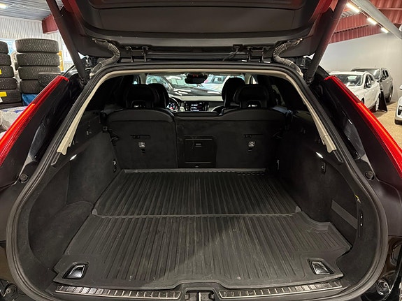Volvo V90 Cross Country 17 of 18