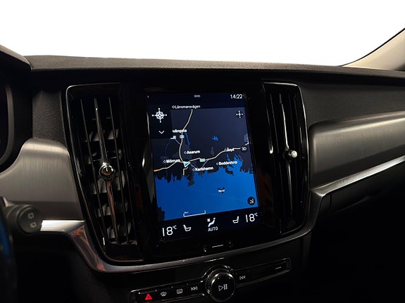Volvo V90 Cross Country 12 of 18