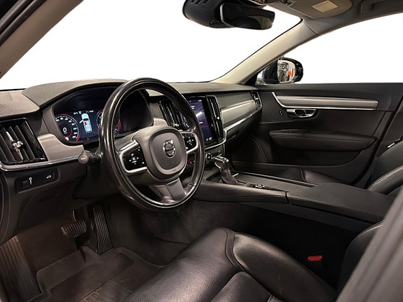 Volvo V90 Cross Country 7 of 18