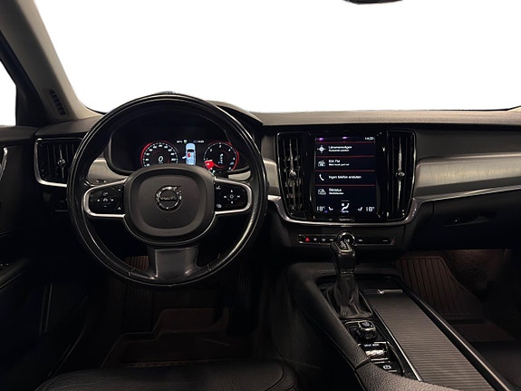 Volvo V90 Cross Country 11 of 18