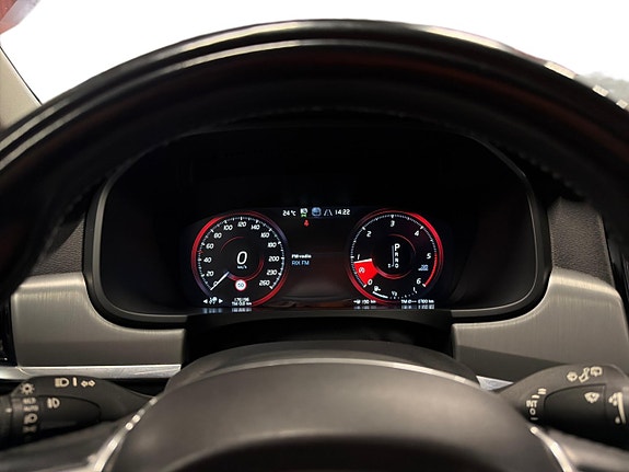 Volvo V90 Cross Country 16 of 18