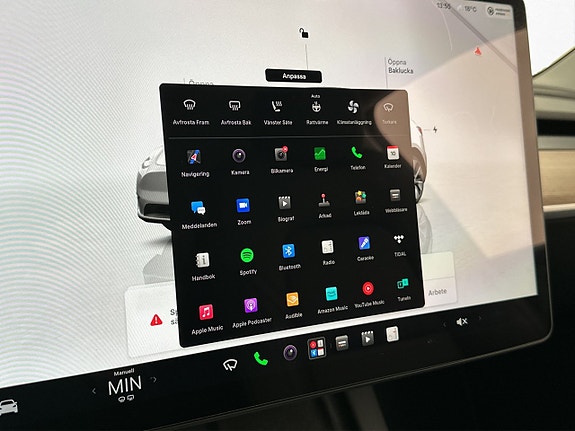 Tesla Model Y 22 of 30