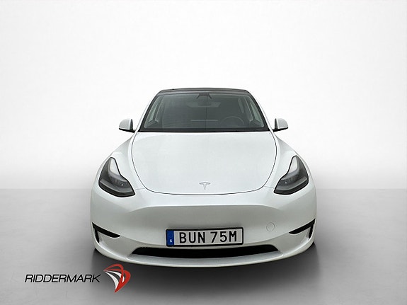 Tesla Model Y 3 of 30