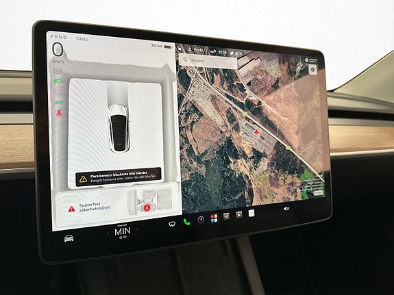 Tesla Model Y 21 of 30