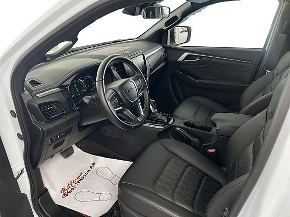 Isuzu D-max 7 of 16