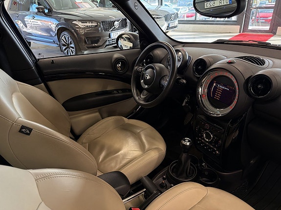MINI Countryman Cooper S 17 of 30