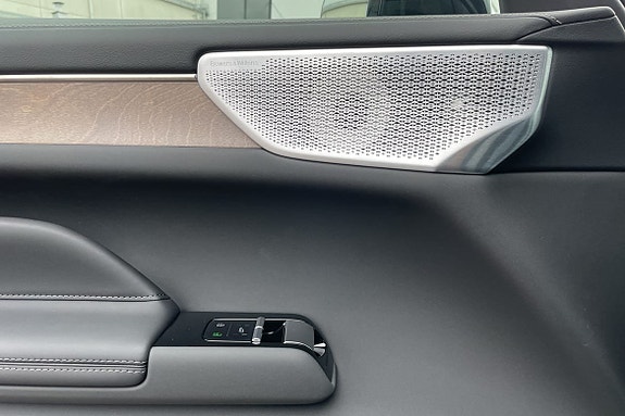 Volvo ES90 14 of 18