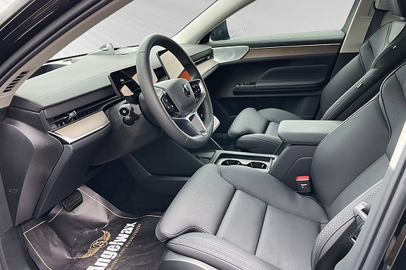 Volvo ES90 7 of 18