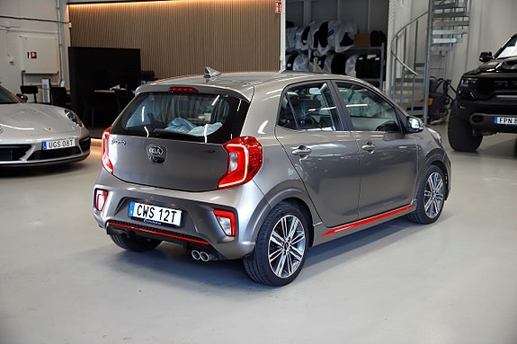 Kia Picanto 6 of 15