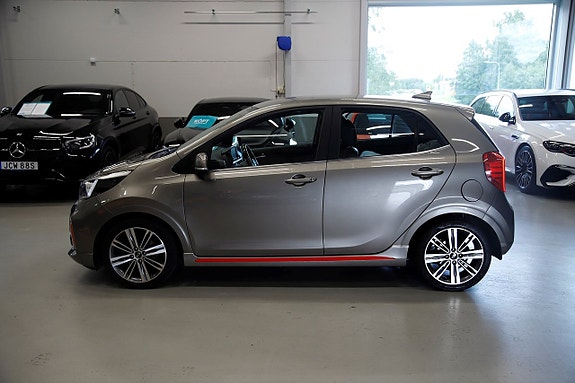 Kia Picanto 3 of 15