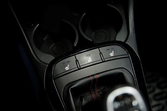 Kia Picanto 10 of 15