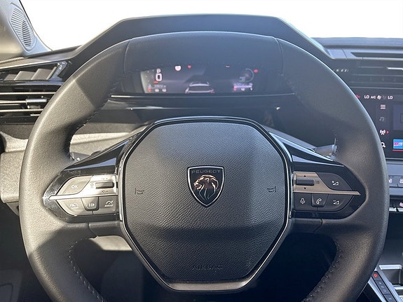 Peugeot 308 SW 7 of 16