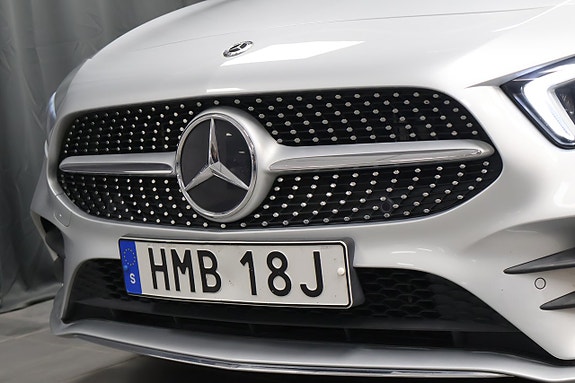 Mercedes-Benz A250 e 8 of 26