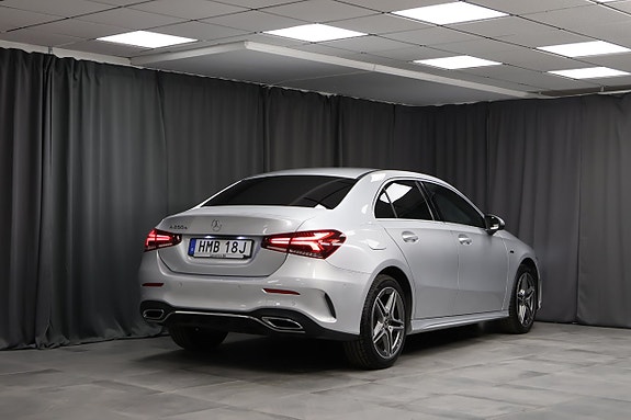 Mercedes-Benz A250 e 2 of 26
