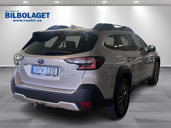 Subaru Outback 3 of 11