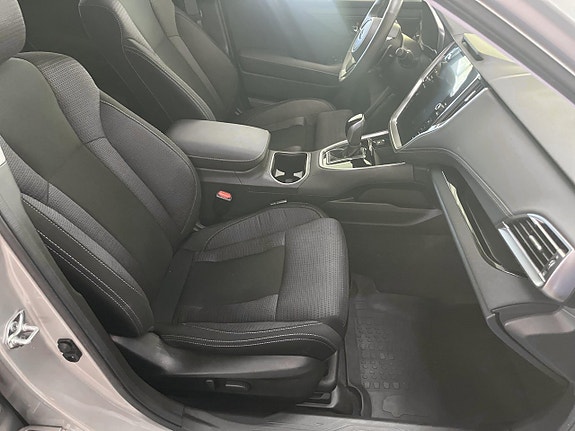 Subaru Outback 9 of 11