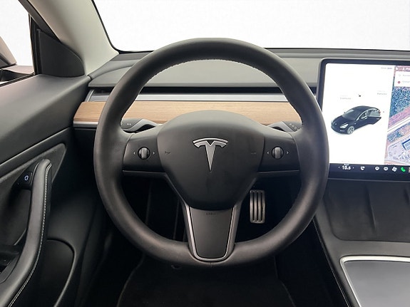 Tesla Model 3 21 of 30