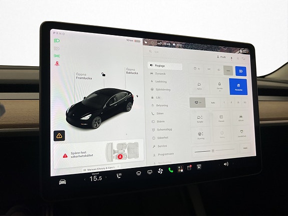 Tesla Model 3 27 of 30