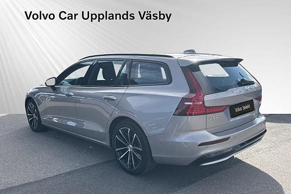 Volvo V60 4 of 14