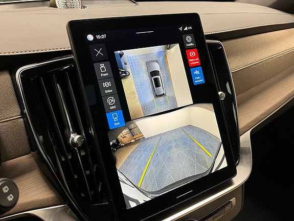 Volvo XC90 17 of 20