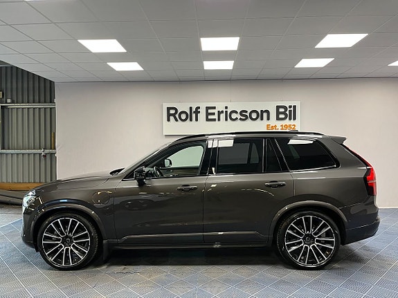 Volvo XC90 2 of 20