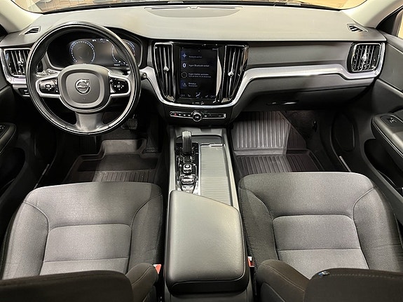 Volvo V60 11 of 20