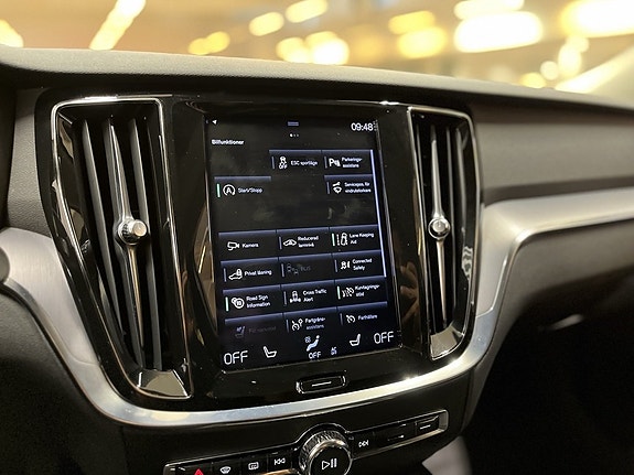 Volvo V60 14 of 20