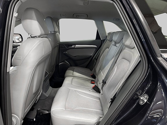 Audi Q5 9 of 18