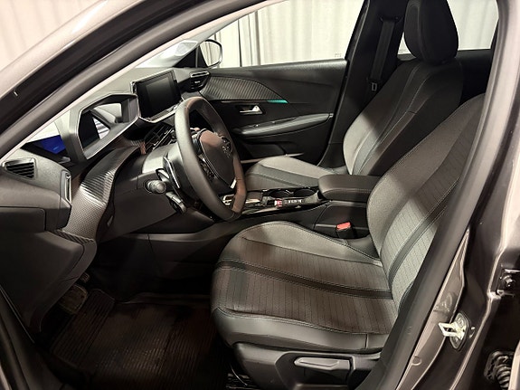 Peugeot 208 5 of 12