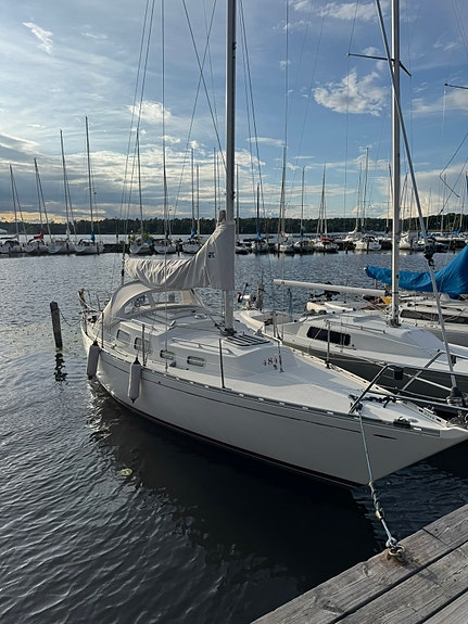 Shipman 28 2 of 11