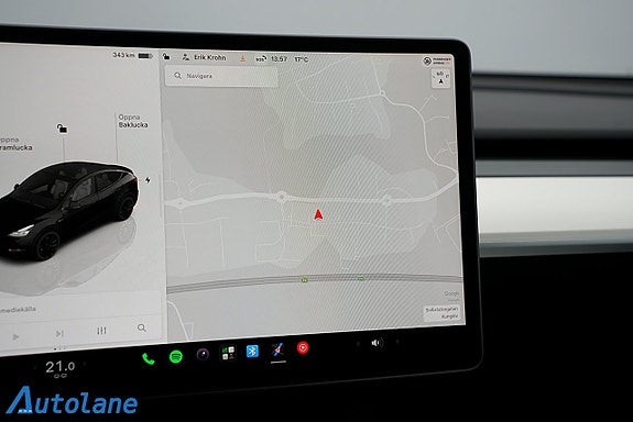Tesla Model Y 28 of 28
