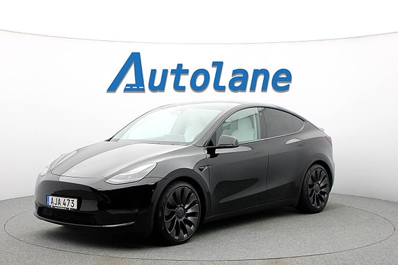 Tesla Model Y 5 of 28