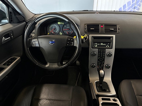 Volvo V50 10 of 13