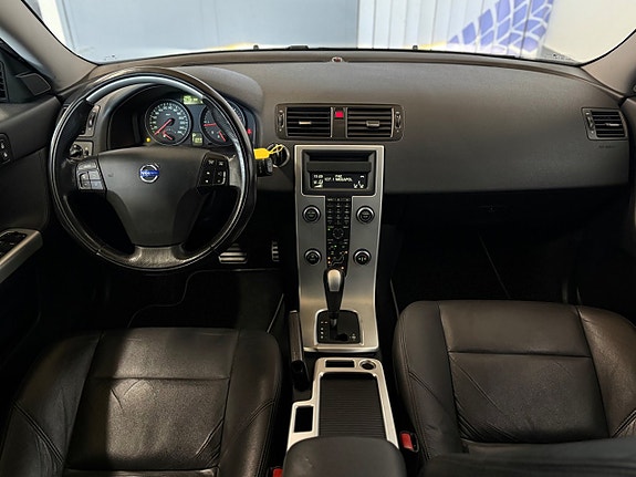 Volvo V50 8 of 13