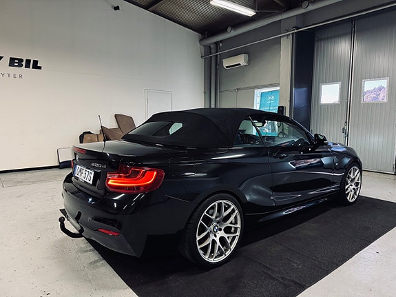 BMW 220d 7 of 23