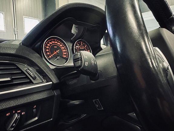 BMW 220d 13 of 23